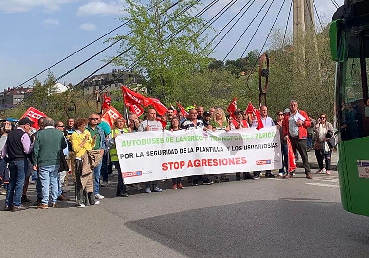 «Pedimos unas mamparas por valor de 4.000 euros»