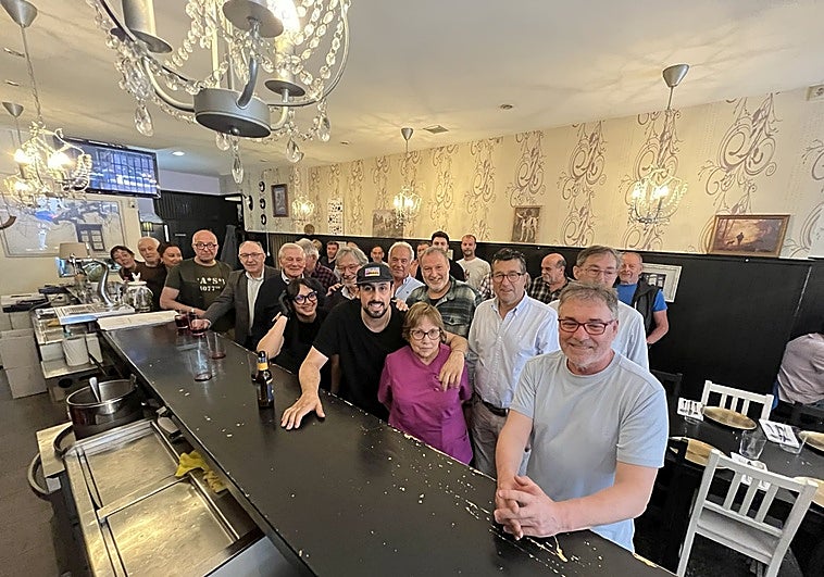 Despiden la barra del restaurante Abrelatas en Pola de Siero