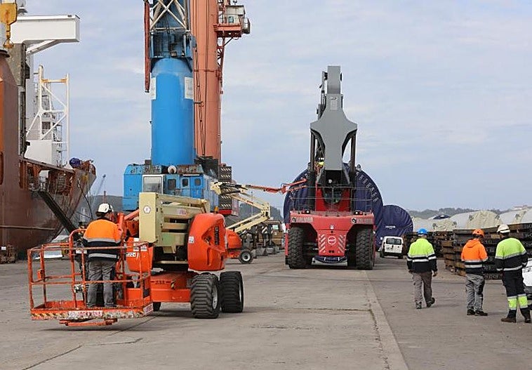 14 estibadores se incorporan a las empresas y el resto denuncia vulneración de derechos