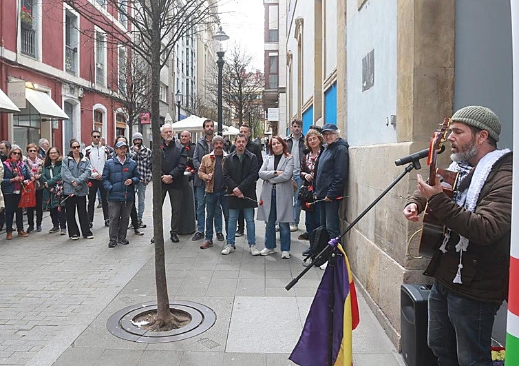 Agustín Moreno, histórico dirigente de CC OO: «Tenemos la obligación moral y política de seguir defendiendo una escuela pública y de calidad»