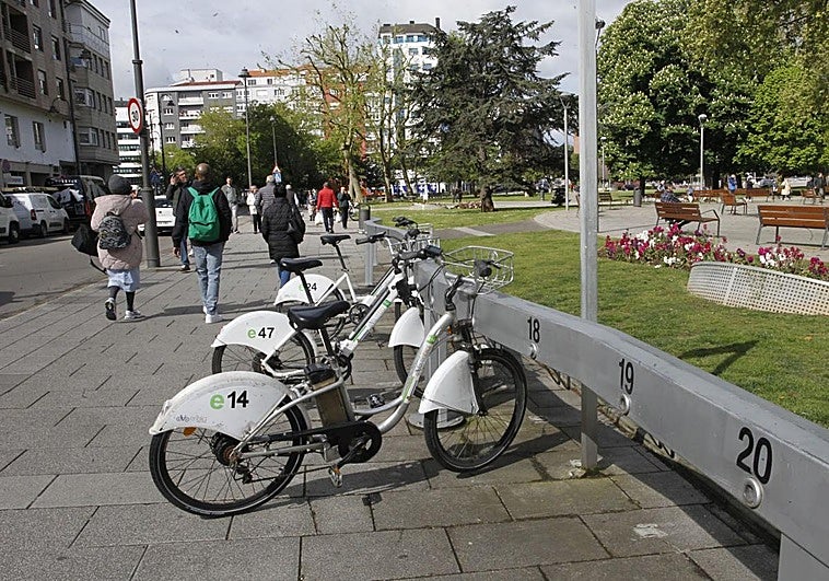 Vox y Podemos rechazan el cobro por el préstamo de las bicis municipales en Avilés
