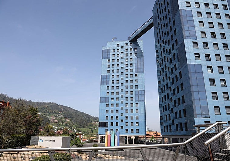 Oviedo suma casi una veintena de viviendas okupadas a la venta «sólo para inversores»