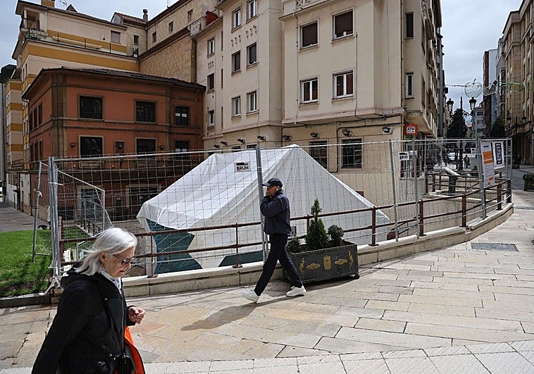 La rehabilitación de la fuente de Foncalada, en Oviedo, entra en su recta final con la hidrofugación