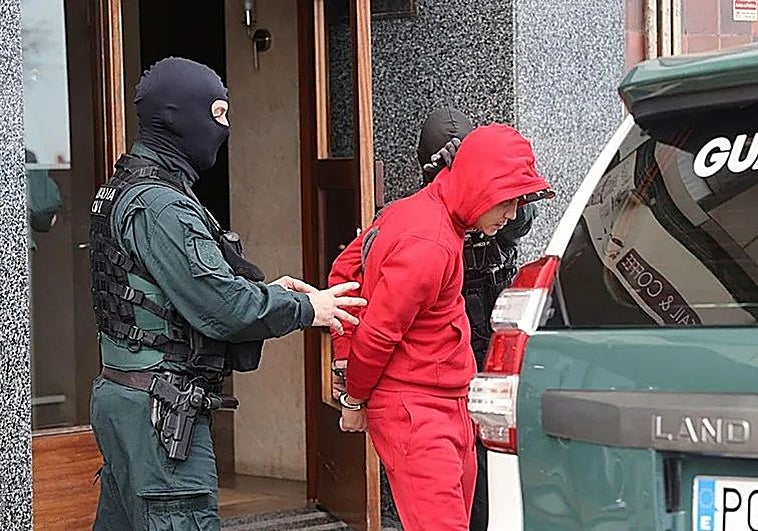 El presunto sicario de Emiliano 'el Panameño' está ya en la cárcel de Asturias tras ser extraditado desde Francia