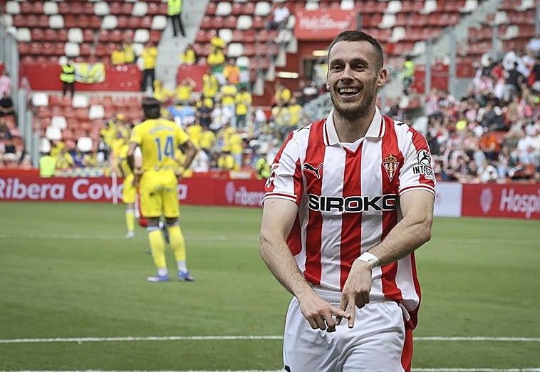 Dubasin, sobre su futuro en el Sporting: «Solo pienso en los seis partidos que quedan, ya veremos lo que depara el futuro»