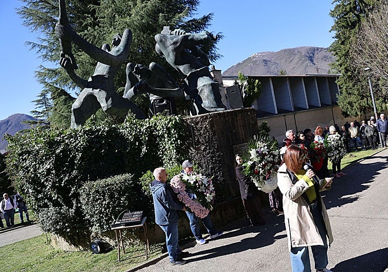 El gobierno de Asturias admite que tiene aún por definir si sus ayudas llegarán a los heridos de la mina de Cerredo