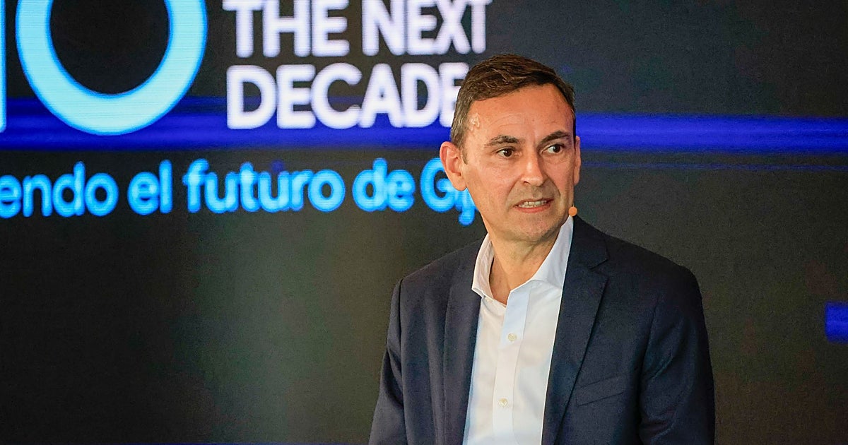 Indra comenzará a fabricar el 8x8 Dragón en Gijón «antes del verano»
