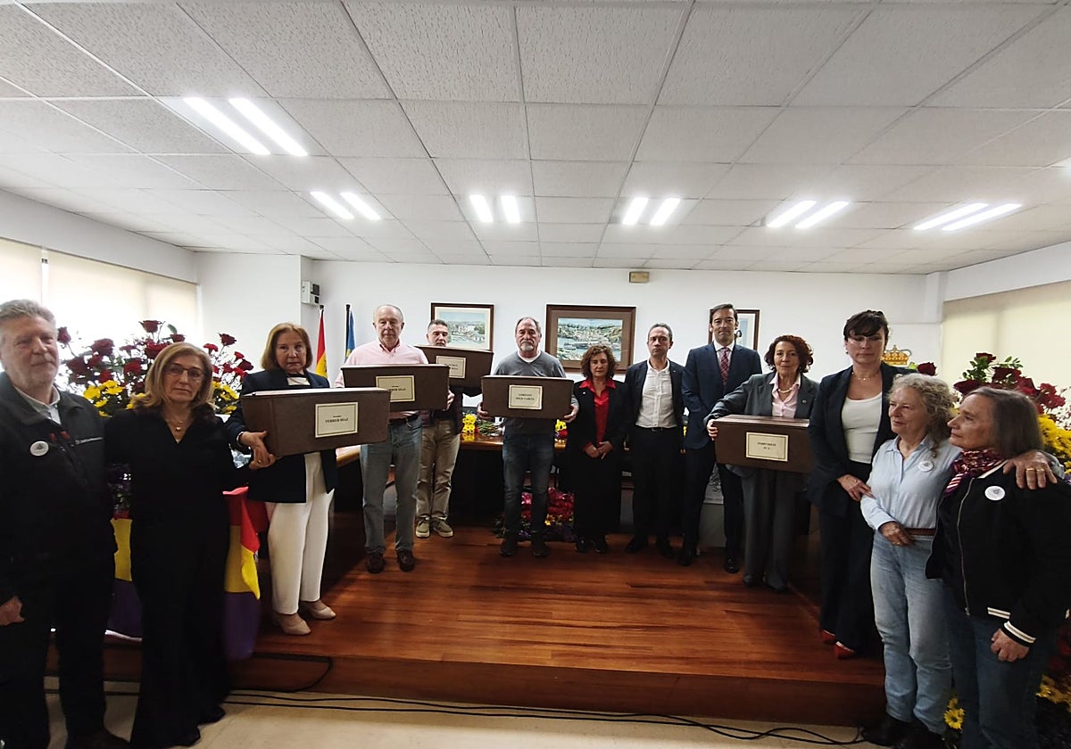 La tierra devuelve la memoria en La Caridad