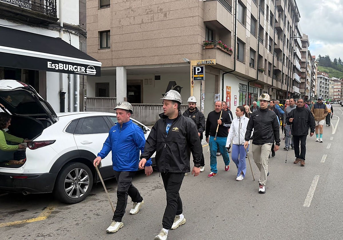 Sesenta kilómetros recorridos, pero con la fuerza intacta: «No queremos limosna, queremos trabajar»