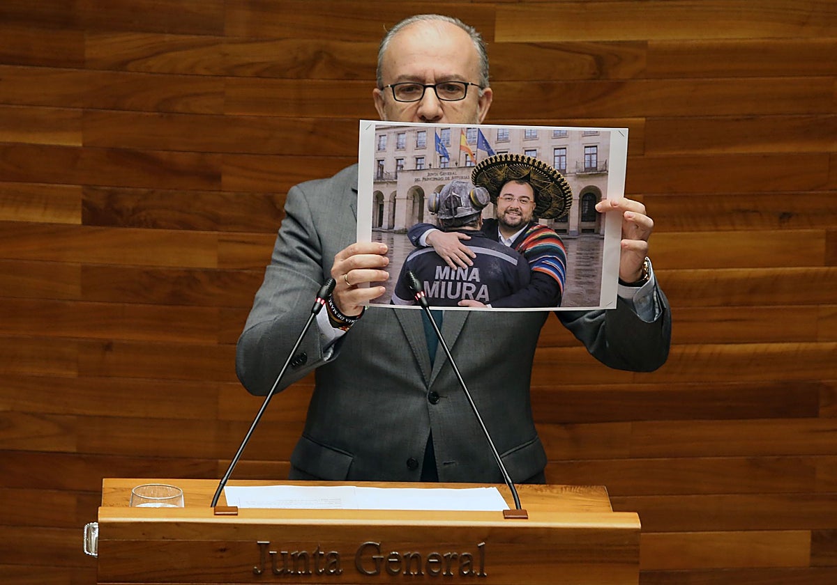 Borja Sánchez defiende la minería «dentro de la ley» y critica a quienes «dicen a los trabajadores lo que quieren oír»