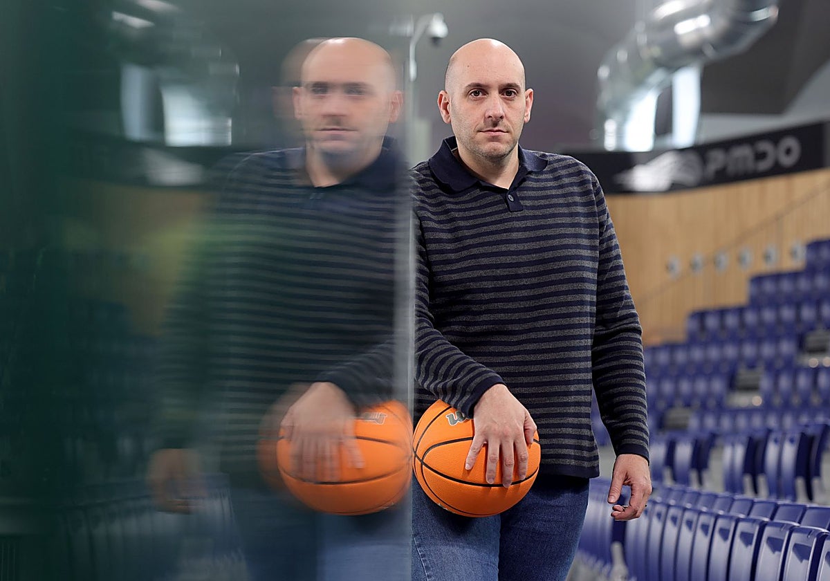 Íñigo de la Villa, director deportivo del Alimerka Oviedo Baloncesto: «Tiene que ser el equipo de Asturias»