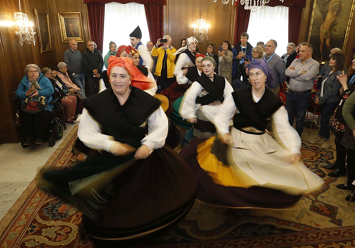 Saint-Nazaire y Avilés celebran su amistad y hermanamiento