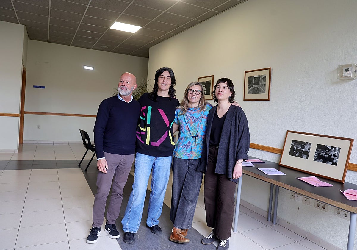 'Huellas', el arte de transformar fotos en memoria colectiva en Oviedo