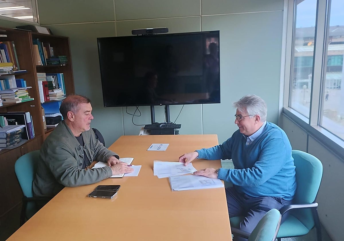El Ayuntamiento de Langreo y el Principado buscan alternativas urbanísticas para El Puente