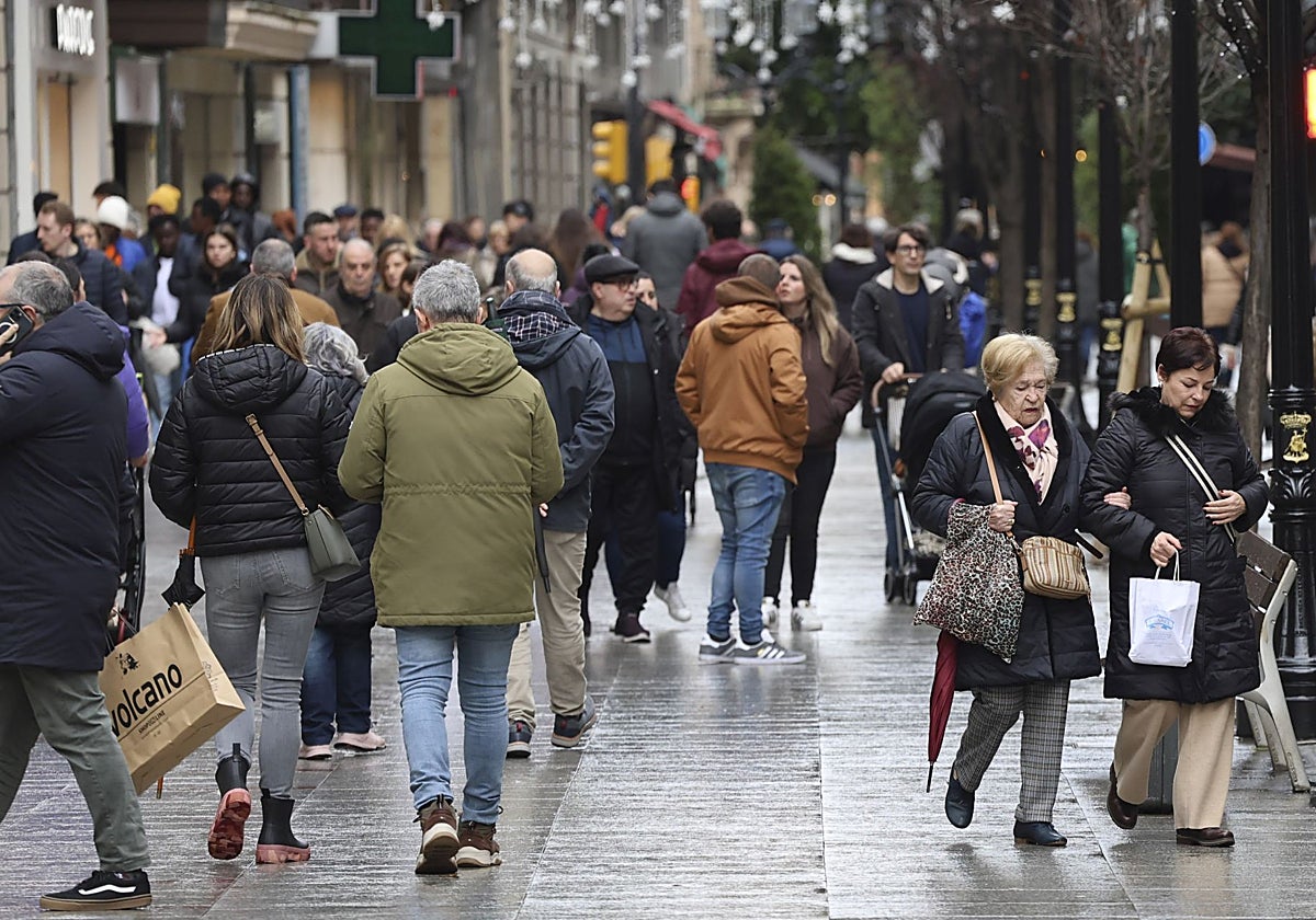 UGT convoca este sábado huelga en las grandes cadenas de ropa y calzado y una manifestación en Oviedo