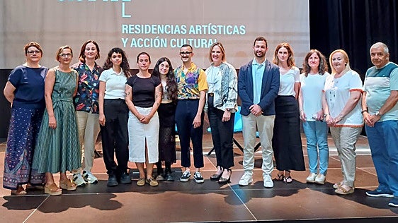 Los residentes de El Palacio de Contrueces, en Gijón, abren su trabajo al público