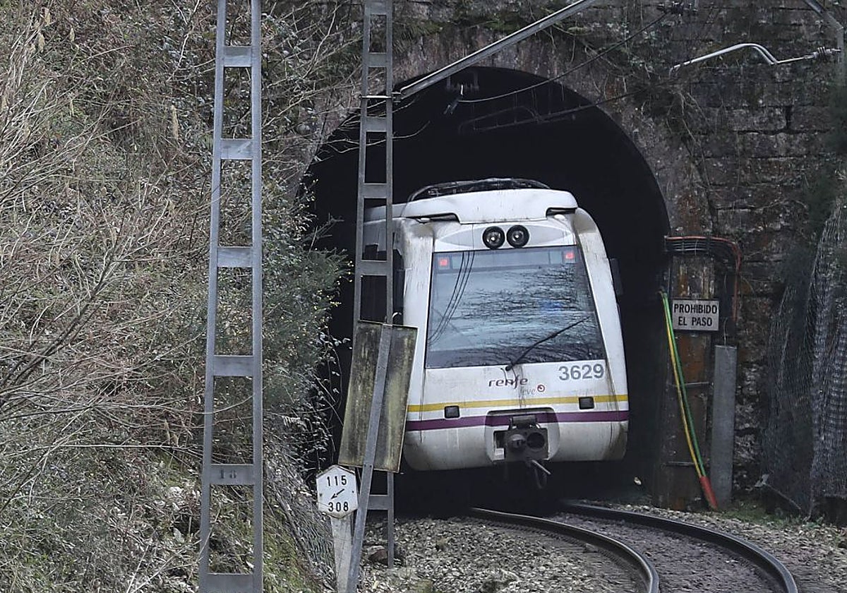 La factura invisible del fiasco los trenes: el Tribunal de Cuentas detecta 20 millones en sobrecostes