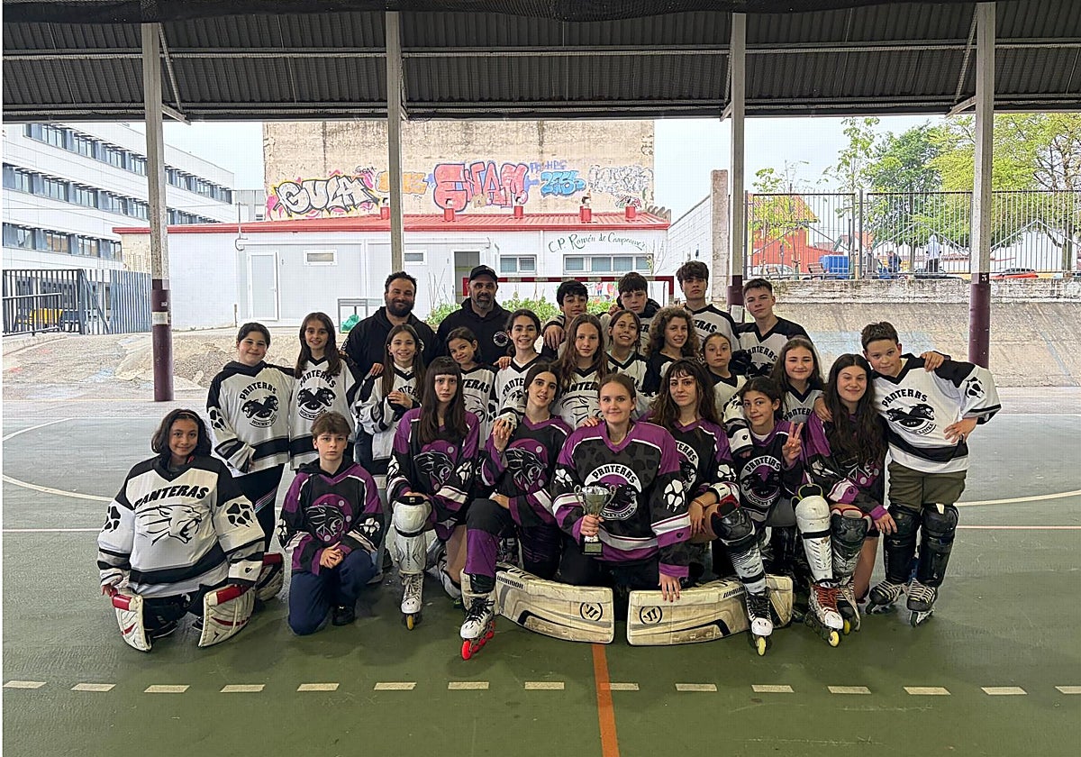 Las Panteras de Gijón necesitan 12.000 euros para situar el hockey de línea en el mapa