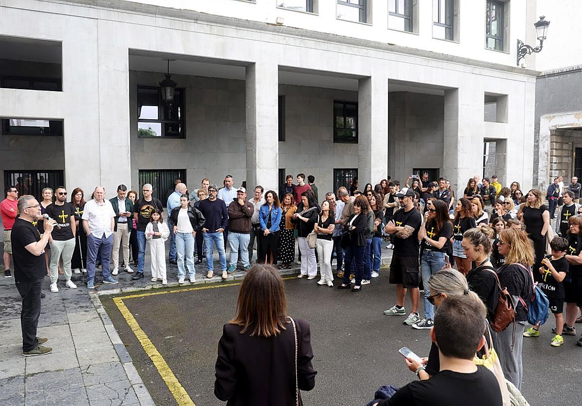 Los profesores vuelven a salir a la calle y reclaman «mejoras reales» un año después del Pacto Asturias Educa