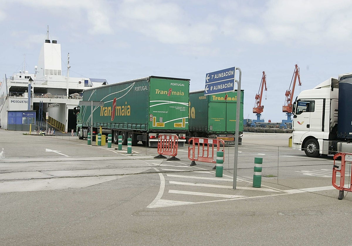 Roqueñí confirma que la Autopista del Mar Gijón-Nantes se reactivará con ayuda europea y pide «paciencia»