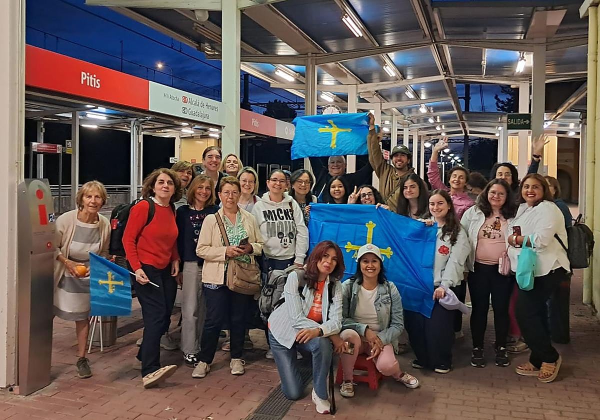 La emoción de los asturianos que están en Madrid por el Papa