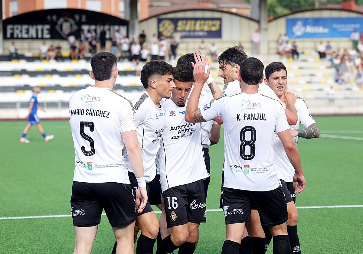 El Caudal impone su ley y jugará la fase nacional del 'play 