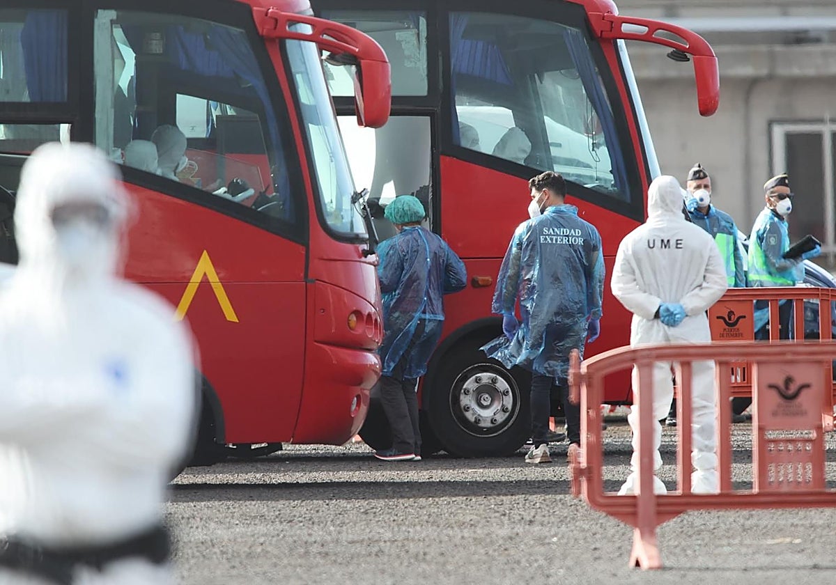 Los asturianos del crucero afectado por hantavirus ya están 