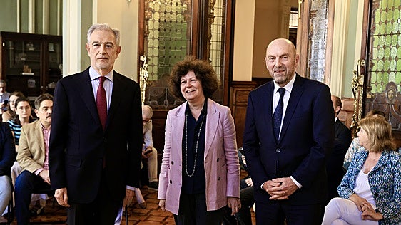 Juan Cofiño: «La línea entre la educación y el adoctrinamiento es muy fina»
