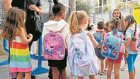 Lucía Feito, psicóloga: «Para muchos niños y adolescentes, el final de curso supone una importante carga emocional»