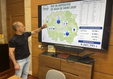 El alcalde explica la nueva red de depósitos, en cuyo panel de incluye la inversión, pero si el IVA.