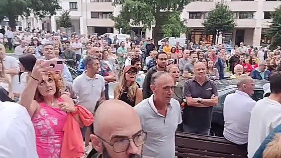 Los vecinos de La Florida, en Oviedo, vuelven a protestar contra el centro de menores