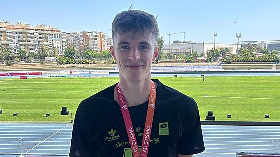 Rubén Naya se cuelga la plata en el Nacional absoluto de salto de altura
