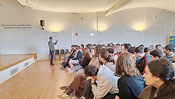 El programa 'Empresa Familiar en las Aulas' de AEFAS llega a la Universidad