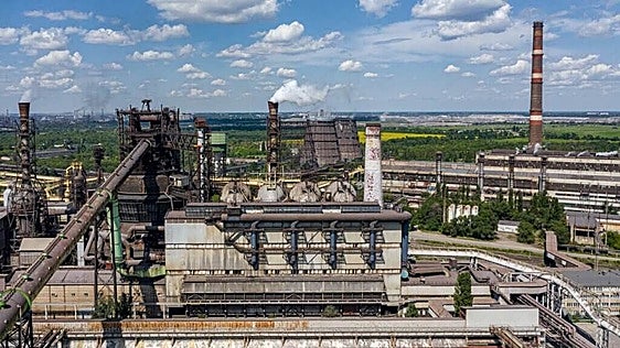 Arcelor se ve obligada a dejar de operar su planta de Ucrania y calcula un deterioro de casi 900 millones de euros