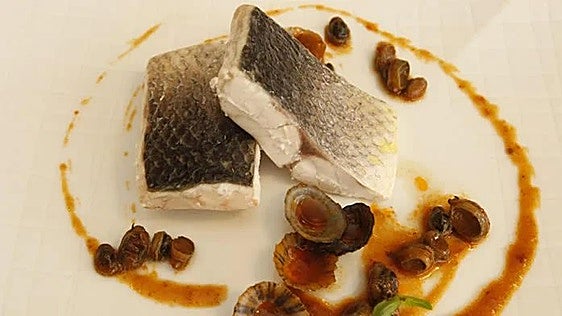 Receta del día: lubina salvaje con llámpares a la sidra