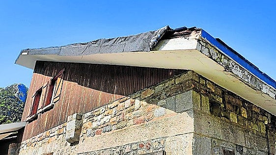 Los vecinos de Caso alertan: «El refugio de Brañagallones no pasará otro invierno»