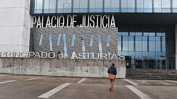 50.000 euros de indemnización para una submarinista gijonesa que sufrió un accidente en Murcia