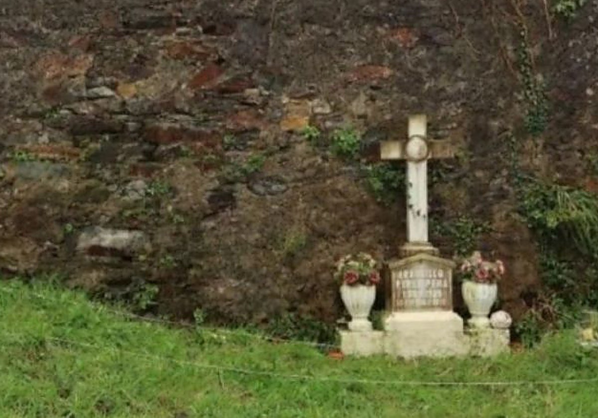 Una imagen de la fosa de La Caridad, donde fueron exhumados los seis asturianos víctimas de la Guerra Civil.