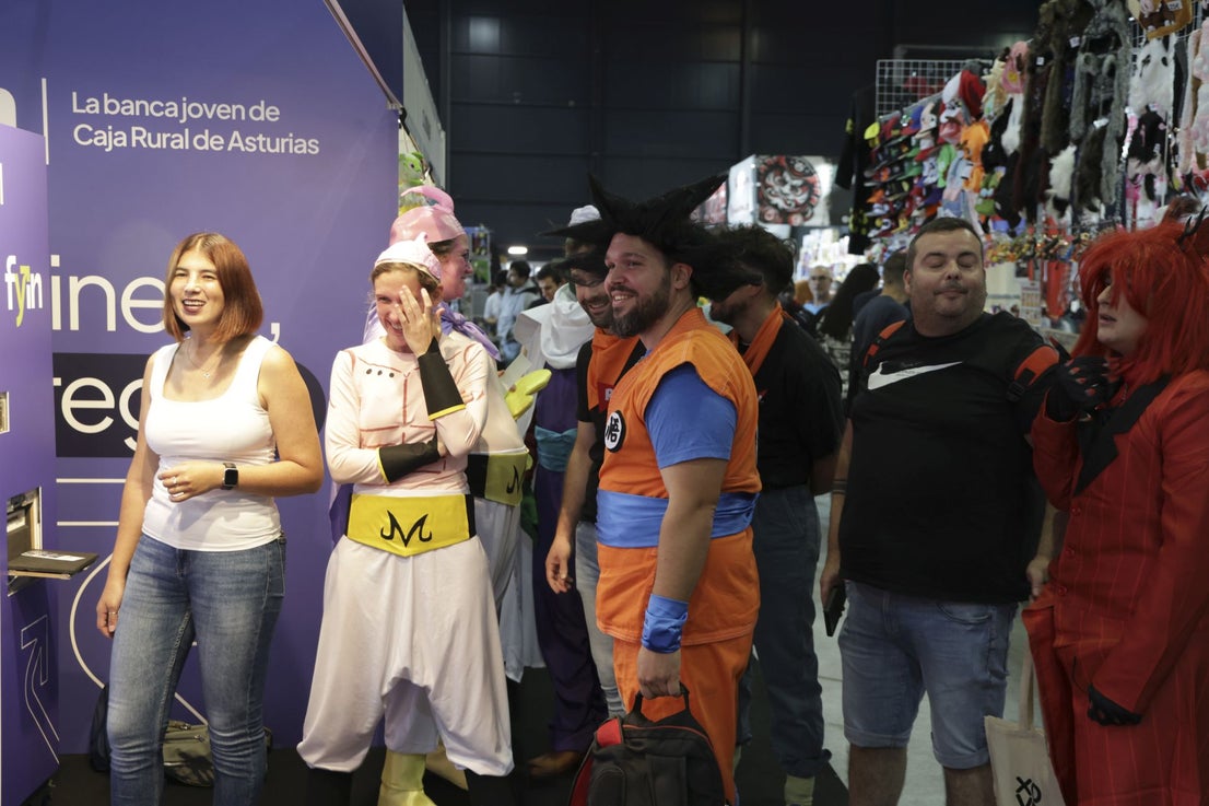 La CometCon sigue su curso en Gijón