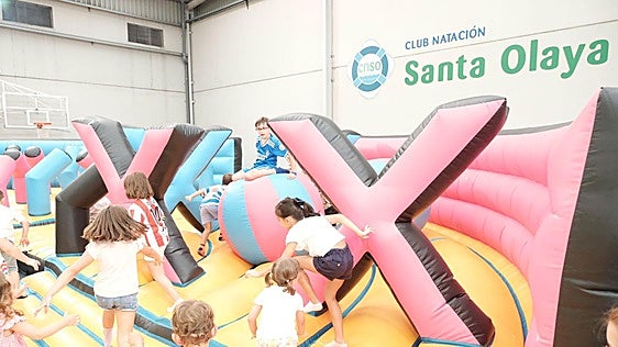 El Club Natación Santa Olaya arranca sus fiestas