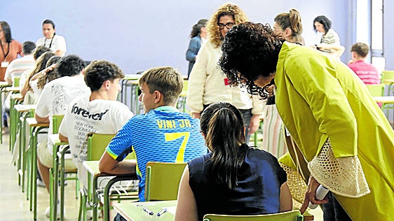 Los institutos de Avilés afrontan el reto de la llegada de alumnos extranjeros a lo largo del curso