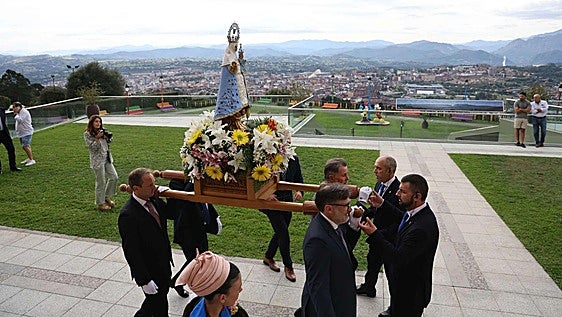 El Centro Asturiano de Oviedo pone el broche a unas «fiestas con mucha participación»