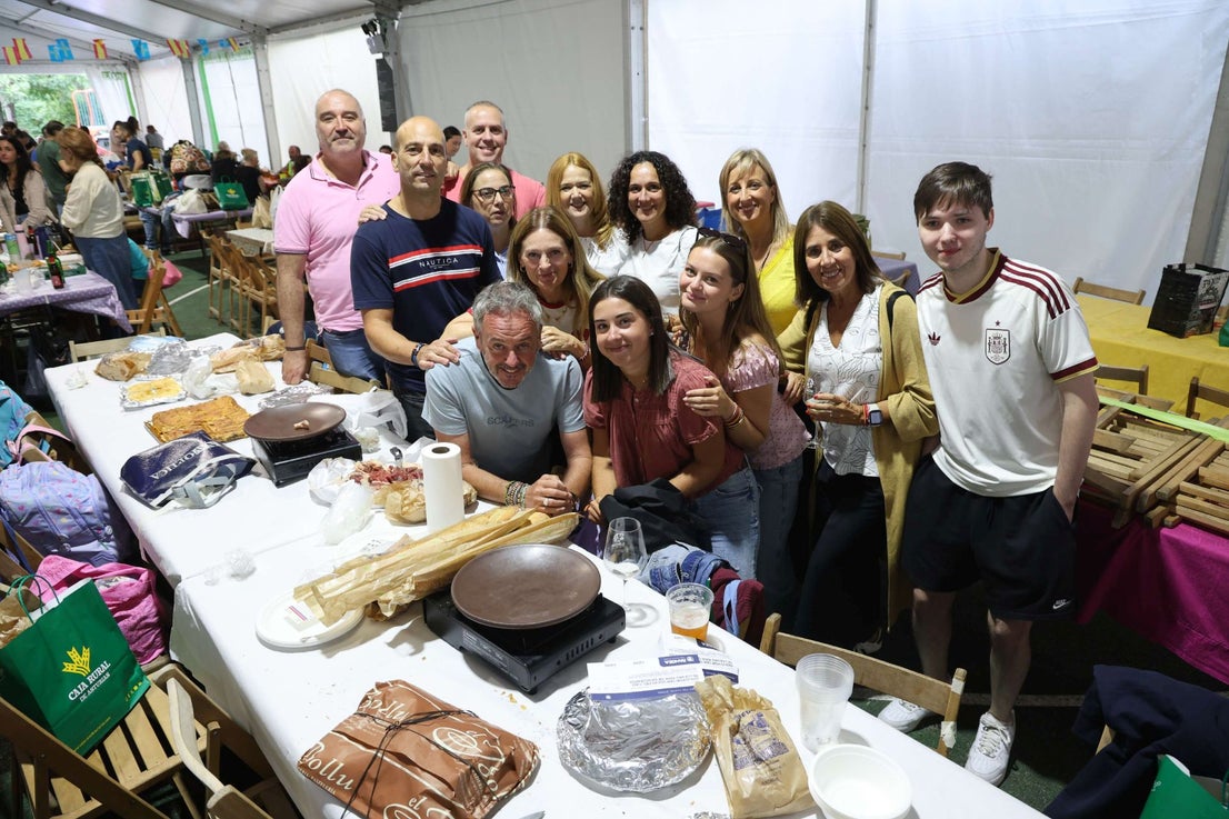 El Centro Asturiano de Oviedo pone el broche a unas «fiestas con mucha participación»