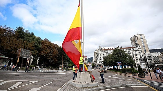 La 'banderona' de España de Gijón casi duplicará en tamaño a la de Oviedo y estará entre las mayores del país