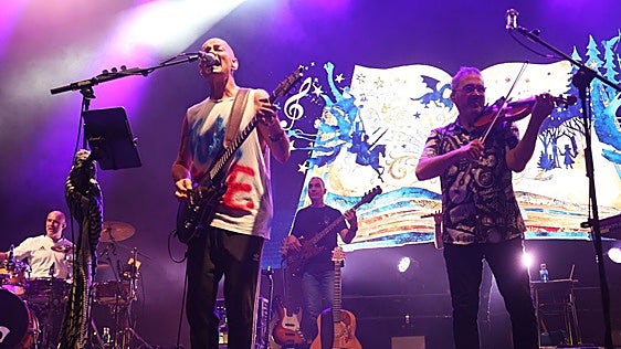 'Cifu', vocalista de Celtas Cortos, en Oviedo: «Habéis sido la mejor gasolina»