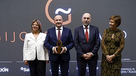 La entrega del premio 'Gijonés del año', en imágenes