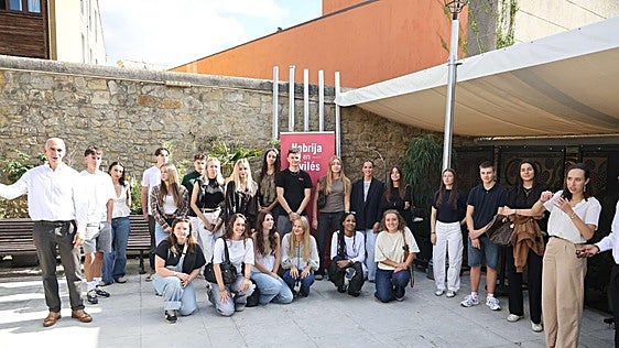 23 estudiantes franceses arrancan el segundo curso de español de la Universidad Nebrija en Avilés
