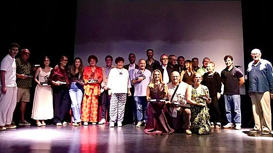 Juanjo Tresguerres y Geni García, mejores actores del Festival de Teatro Amateur en Oviedo