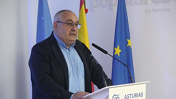 El PP «espera» la dimisión del alcalde de Colunga