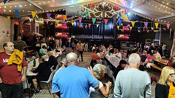 Arrancan las fiestas de La Soledad en el barrio de Pescadores de Gijon